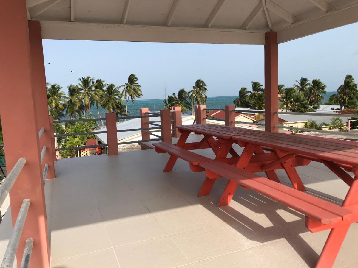 Tropical Paradise Express Caye Caulker Eksteriør billede