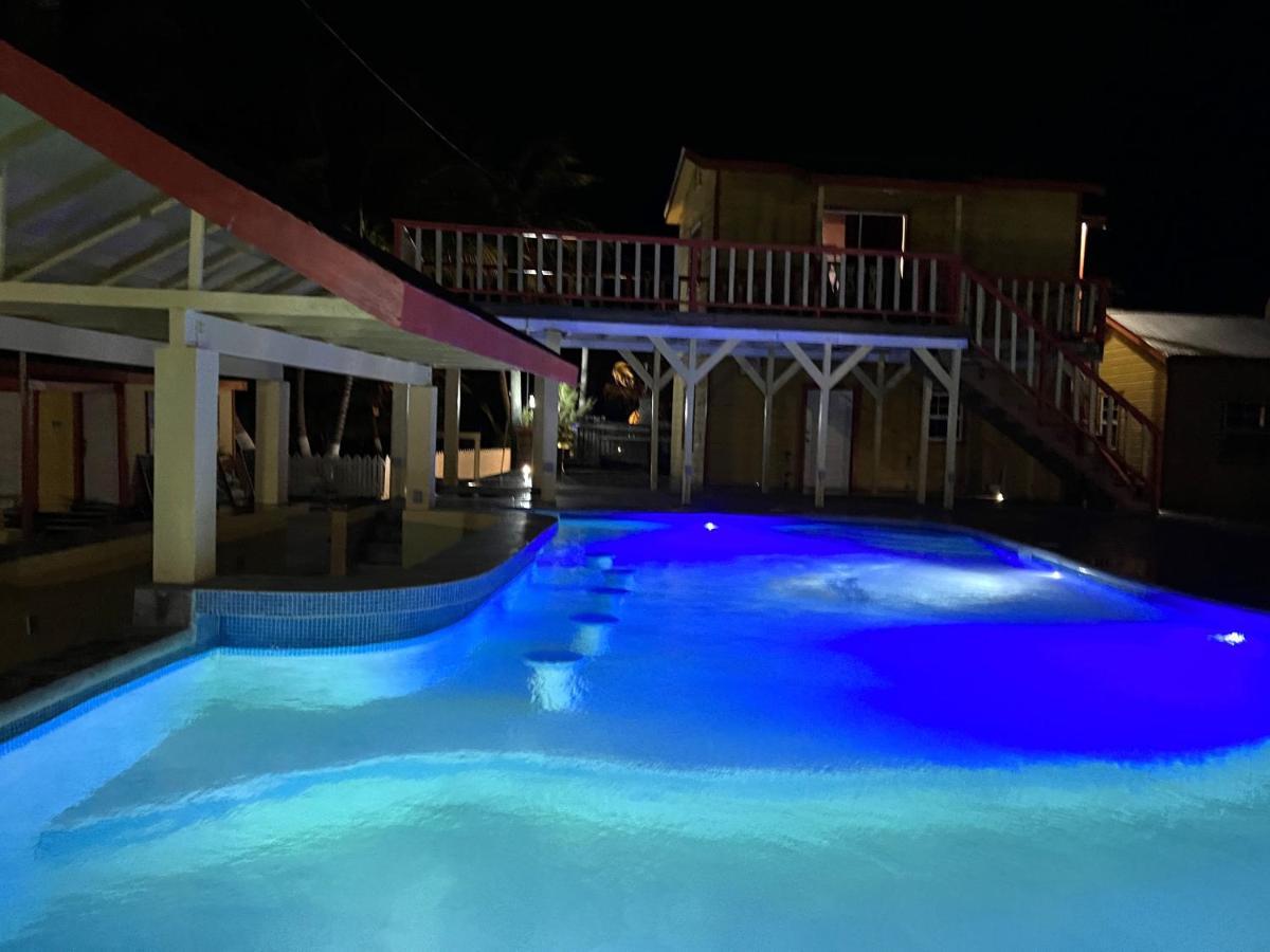Tropical Paradise Express Caye Caulker Eksteriør billede
