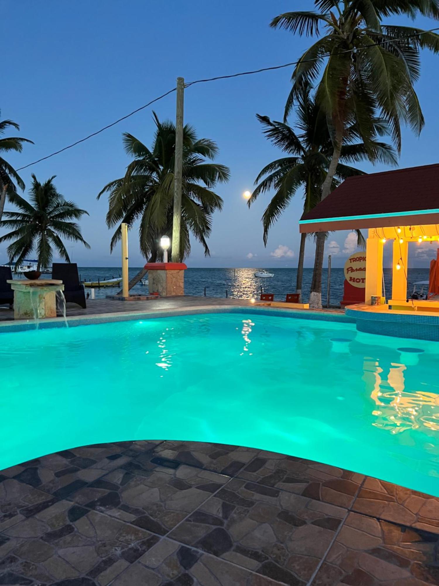 Tropical Paradise Express Caye Caulker Eksteriør billede
